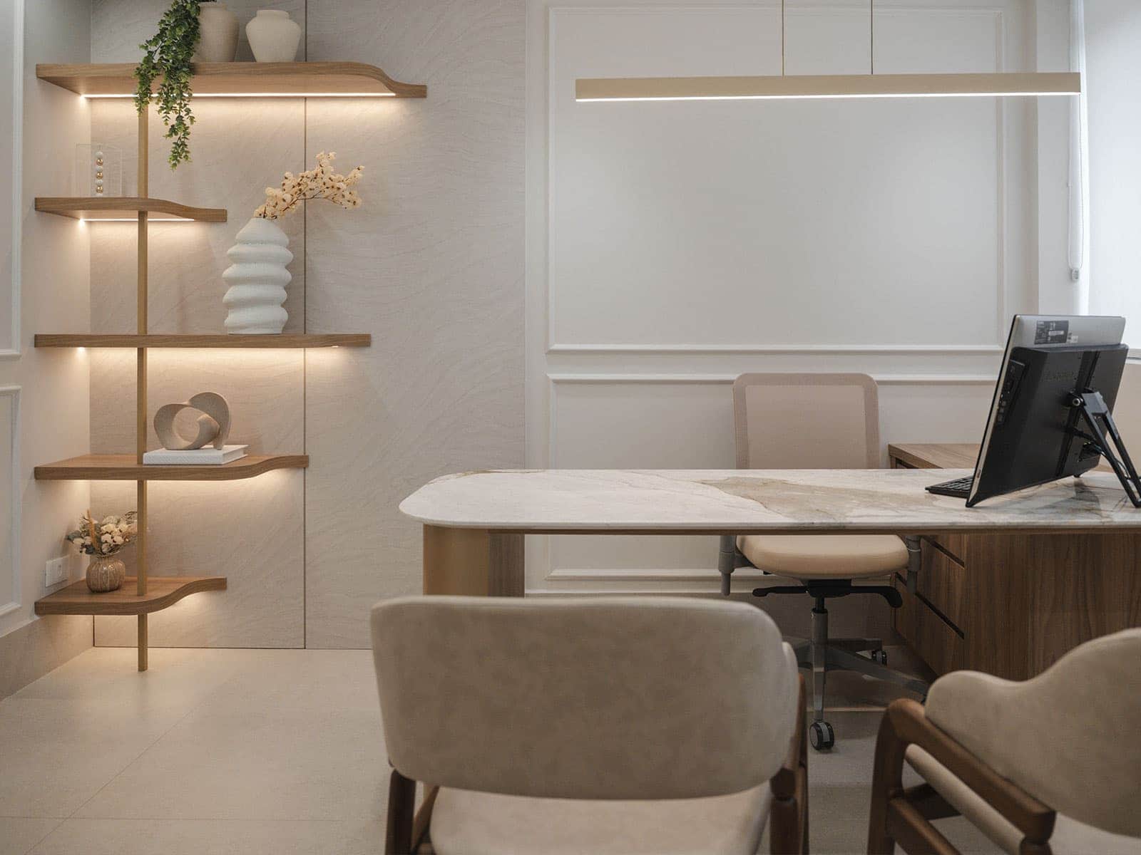 Fachada e Acessibilidade da Clínica Geribatel no Batel